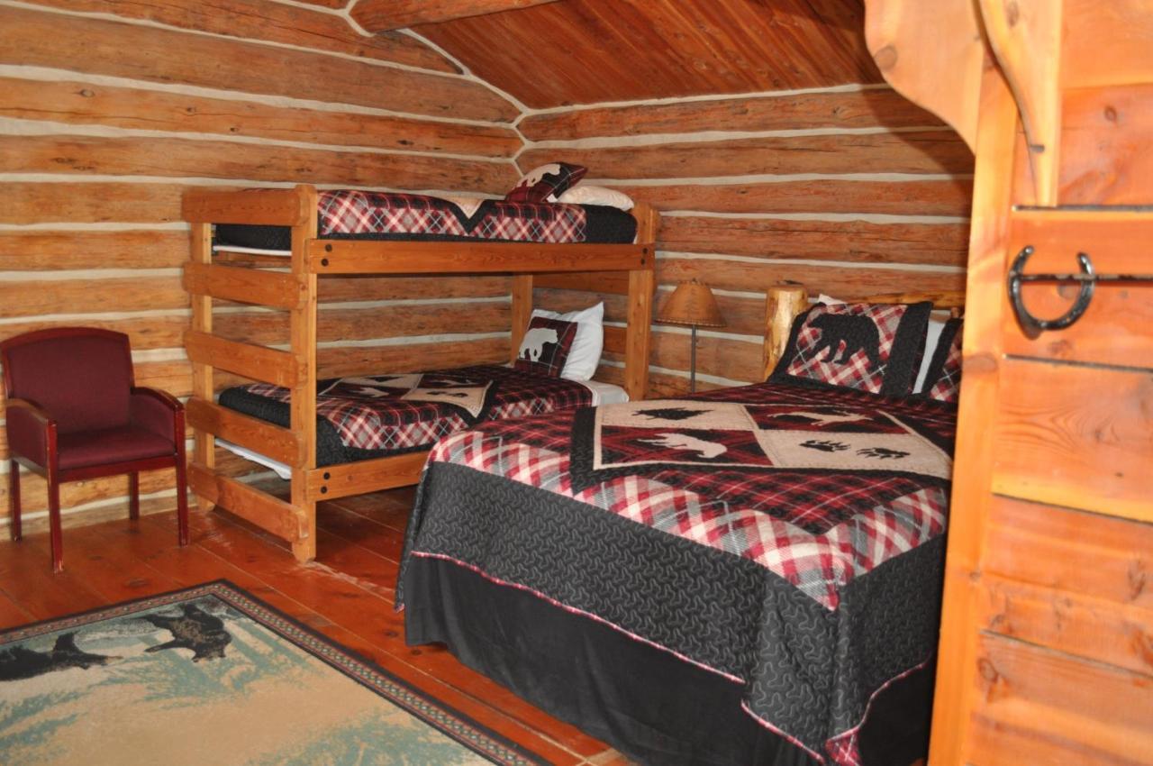 Hotel Crooked Creek Guest Ranch Dubois Esterno foto